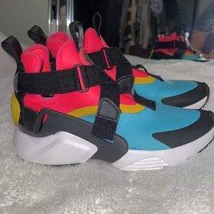 Nike Air Huarache City sneakers